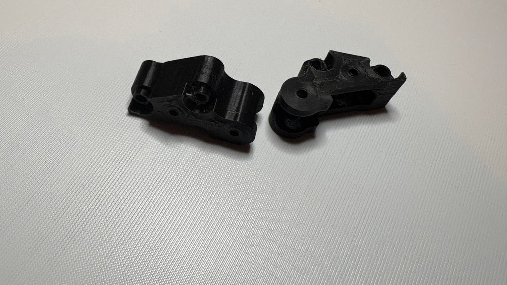 Axial RYFT Rear upper Shock Mounts