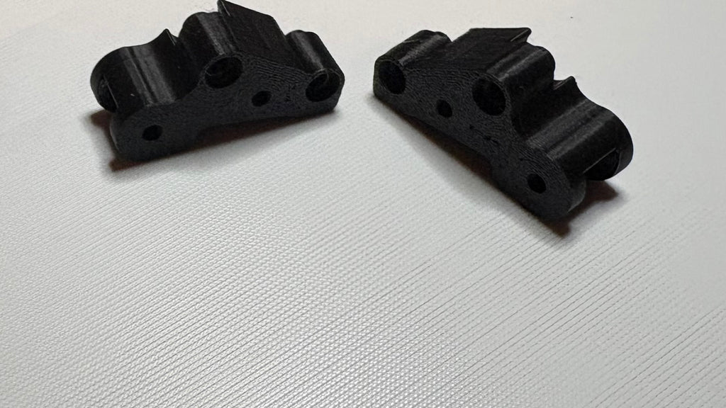 Axial RYFT Rear upper Shock Mounts